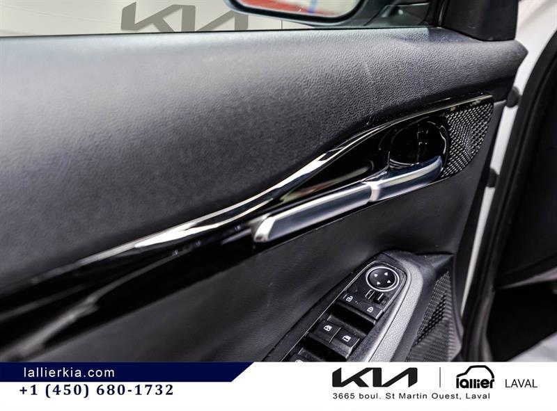 2024 Kia Seltos - Image 12