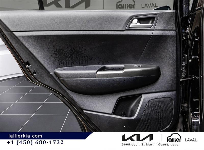 2021 Kia Sportage - Image 12