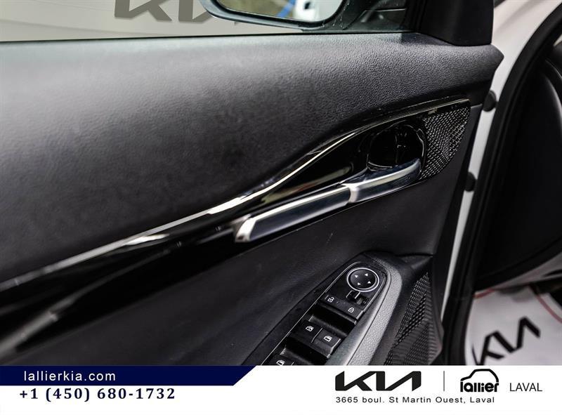 2025 Kia Seltos - Image 12