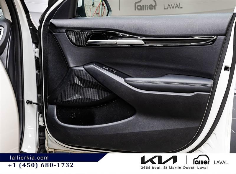 2025 Kia Seltos - Image 17