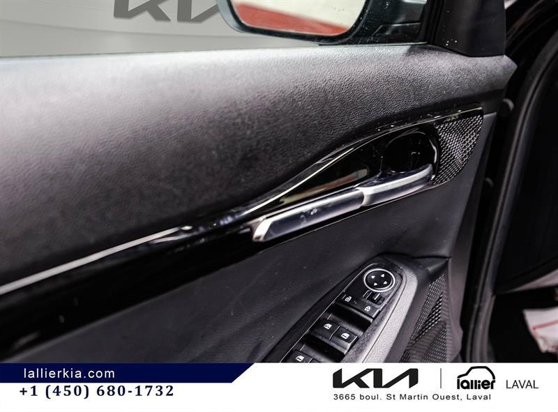 2025 Kia Seltos - Image 12