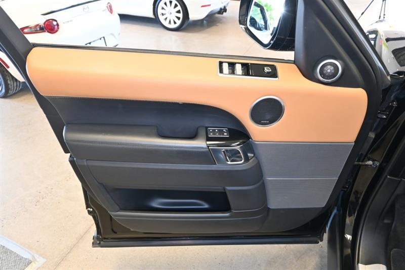 2020 Land Rover Range Rover - Image 15