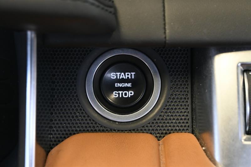 2020 Land Rover Range Rover - Image 29