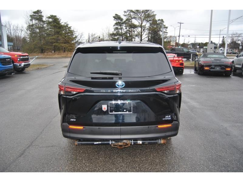 2021 Toyota Sienna - Image 4