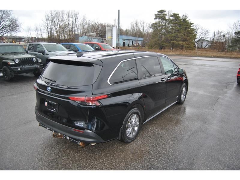 2021 Toyota Sienna - Image 5