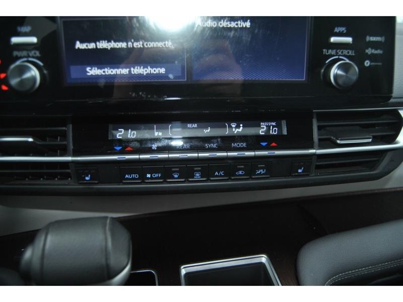 2021 Toyota Sienna - Image 19