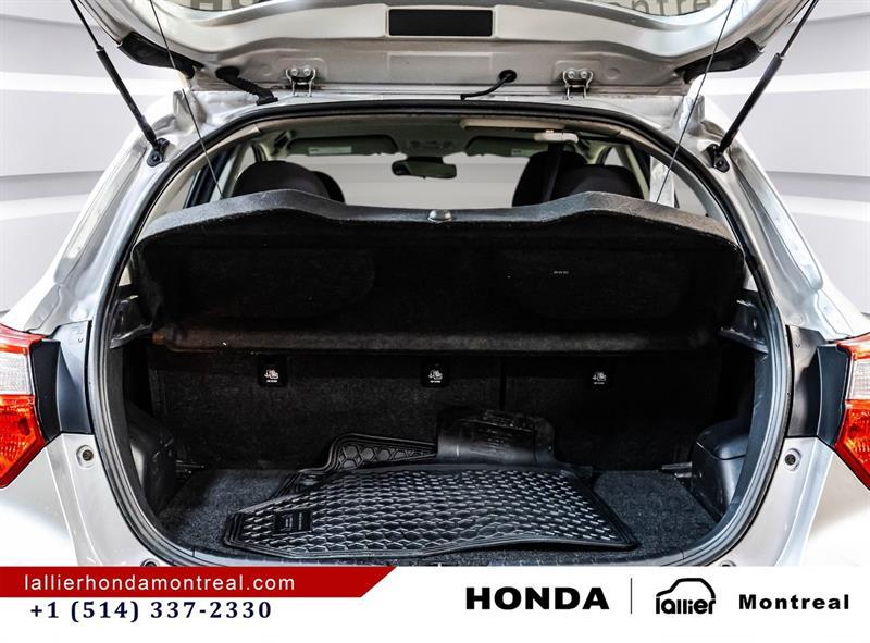 2018 Toyota Yaris - Image 15