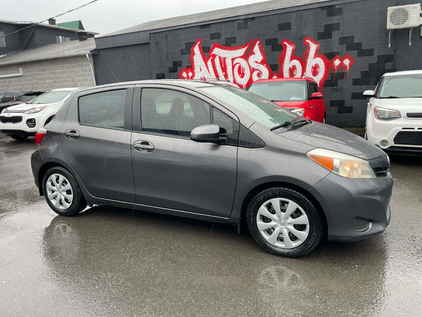 2013 Toyota Yaris LE 2dr Hatchback