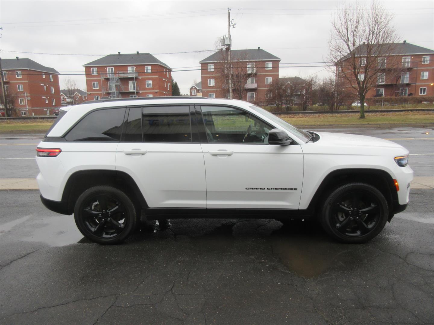 jeep Grand Cherokee 2023 - 11