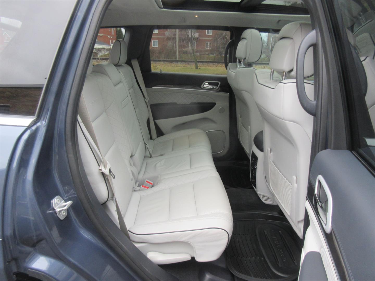 jeep Grand Cherokee 2021 - 23