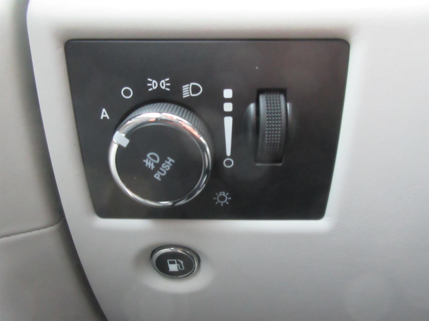 jeep Grand Cherokee 2021 - 28