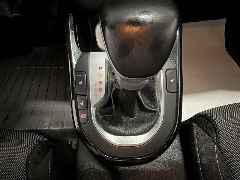 kia Forte 2023 - 17