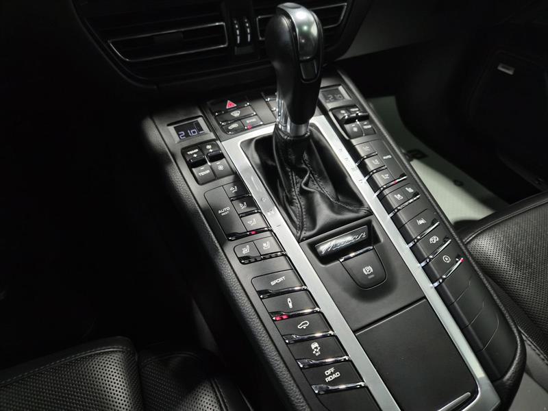 porsche Macan 2020 - 24