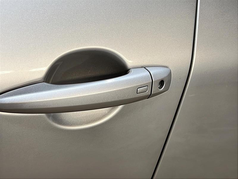 nissan Rogue 2023 - 25