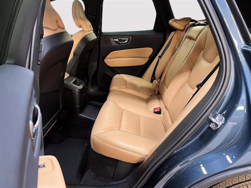 volvo XC60 2022 - 9