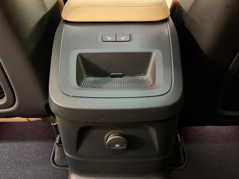 volvo XC60 2022 - 11