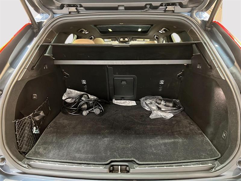volvo XC60 2022 - 14