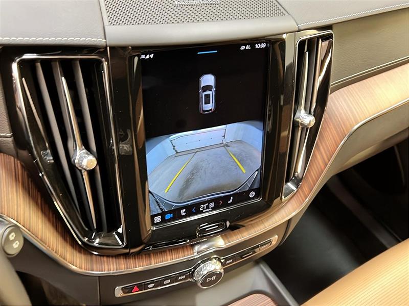 volvo XC60 2022 - 19