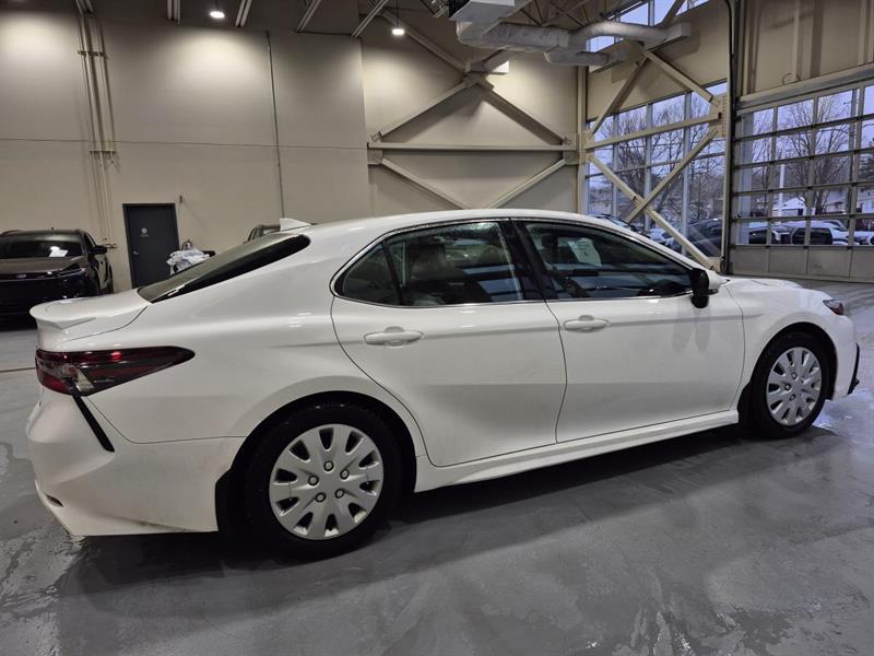 toyota Camry 2021 - 3