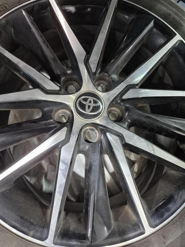 toyota Camry 2021 - 5