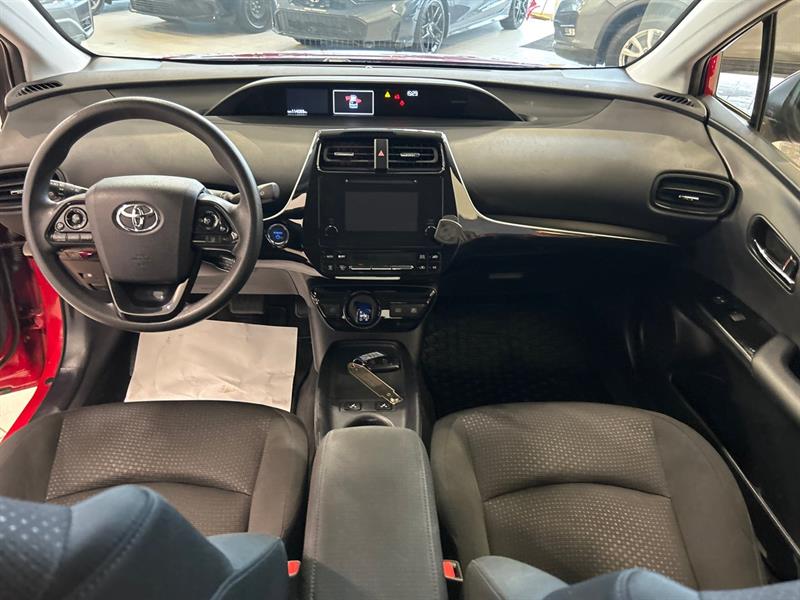 toyota Prius 2019 - 12