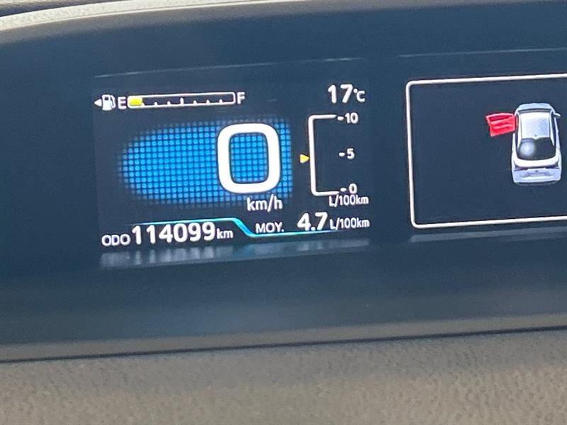 toyota Prius 2019 - 24