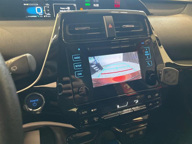 toyota Prius 2019 - 26