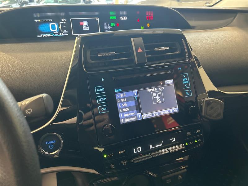 toyota Prius 2019 - 28