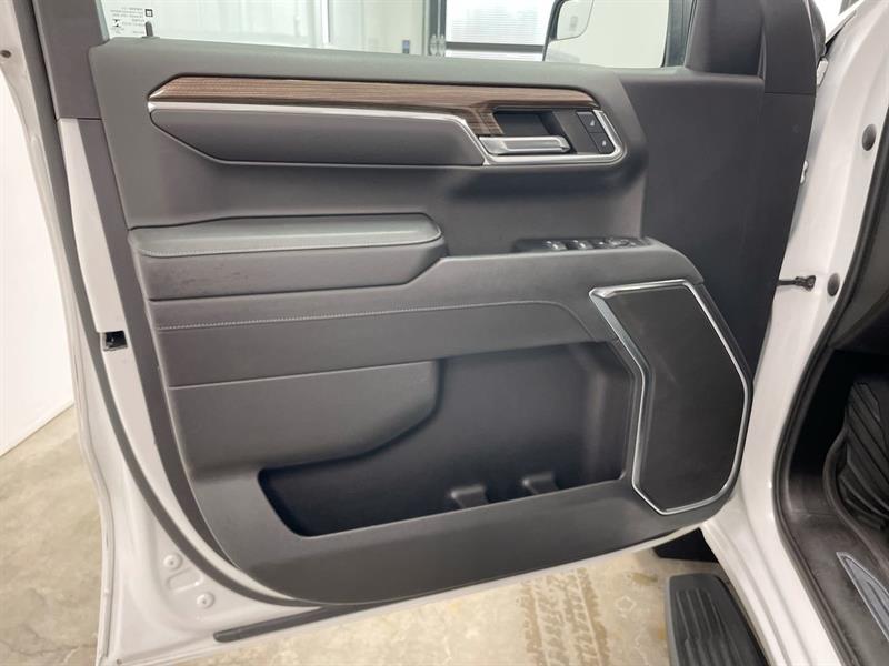 chevrolet Silverado 1500 2023 - 13