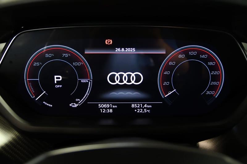 audi RS e-tron GT 2022 - 17