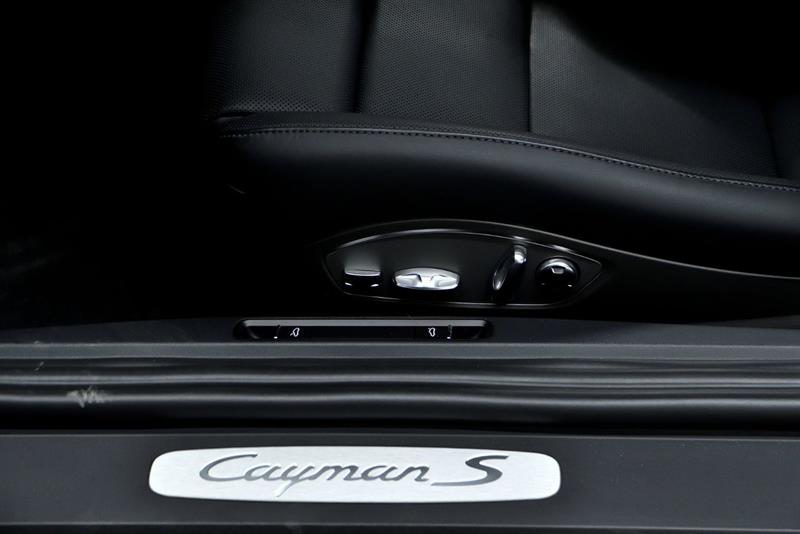 porsche 718 Cayman 2025 - 12