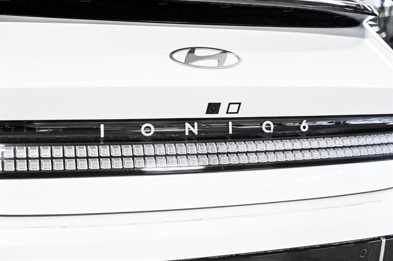 2024 Hyundai Ioniq - Image 14