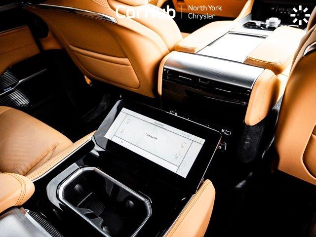 jeep Grand Wagoneer L 2023 - 12