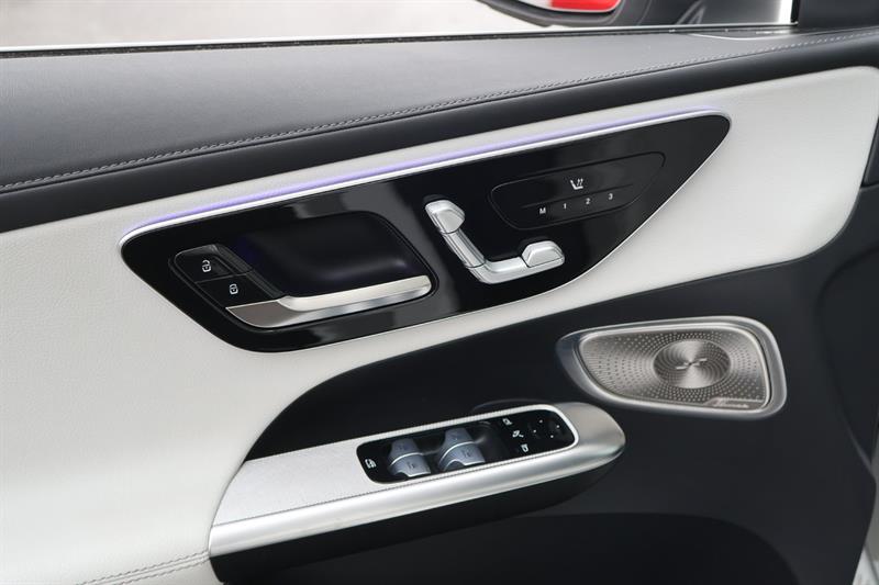 mercedes-benz GLC 2023 - 11