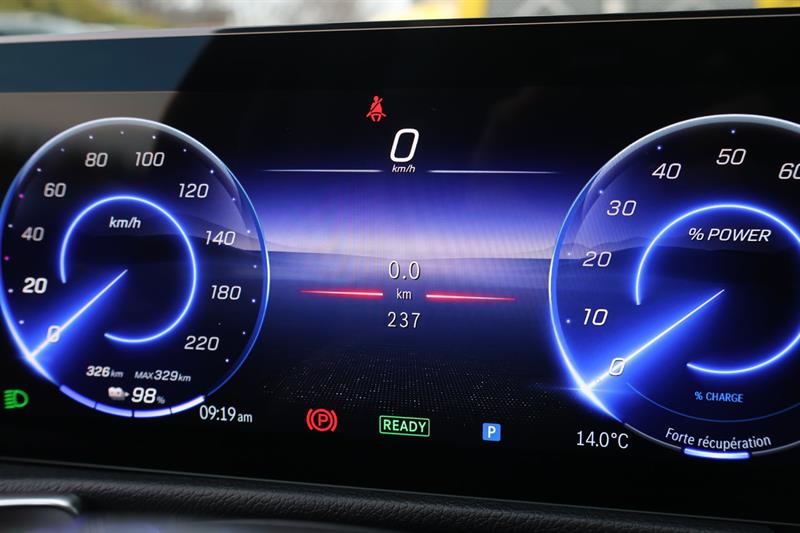 mercedes-benz EQB 2025 - 27