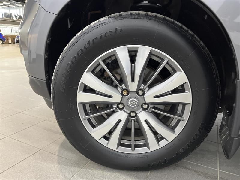 nissan Pathfinder 2020 - 24