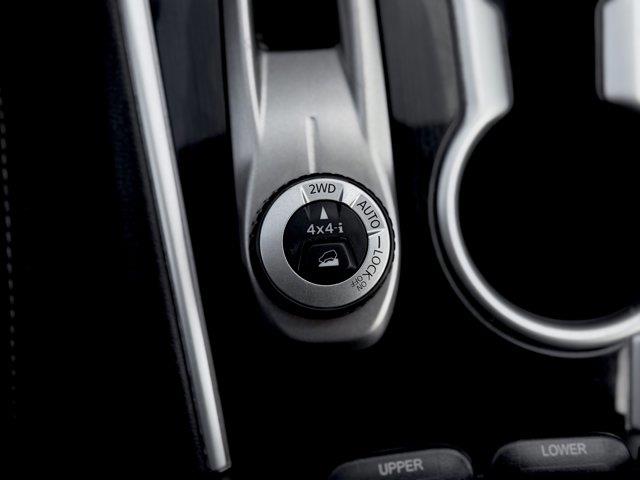 nissan Pathfinder 2020 - 23