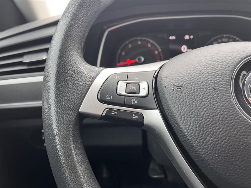 volkswagen Jetta 2019 - 13