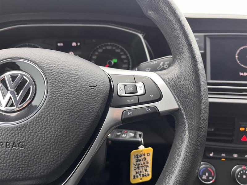 volkswagen Jetta 2019 - 14