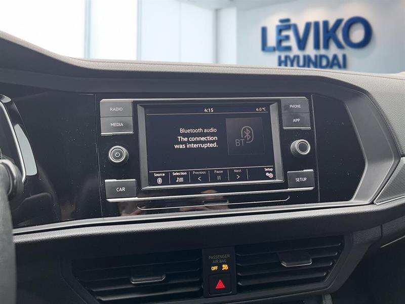 volkswagen Jetta 2019 - 16