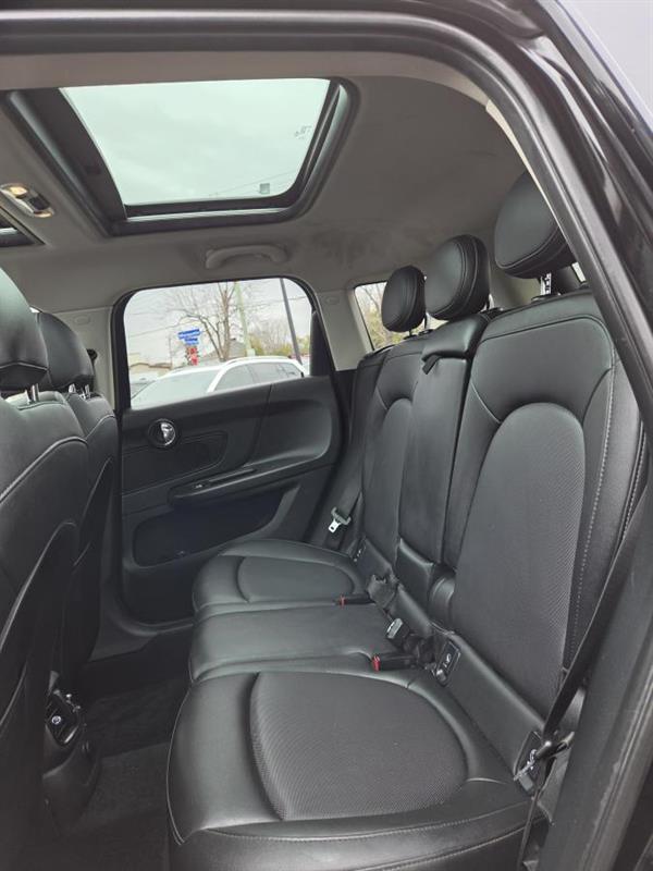 mini Countryman 2019 - 12