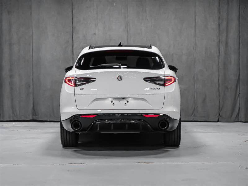 alfa romeo Stelvio 2025 - 5