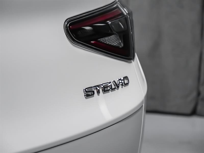 alfa romeo Stelvio 2025 - 10