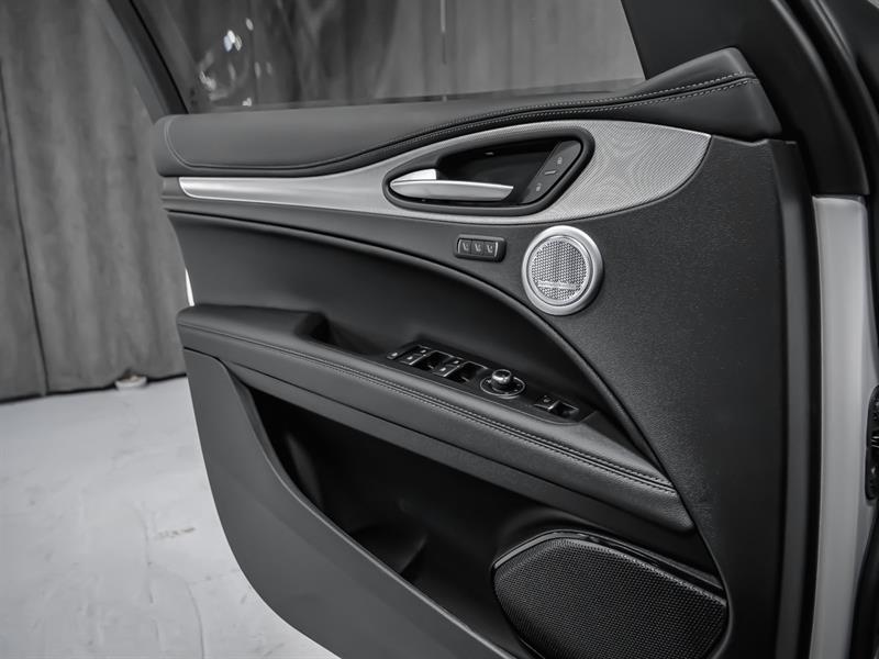 alfa romeo Stelvio 2025 - 16