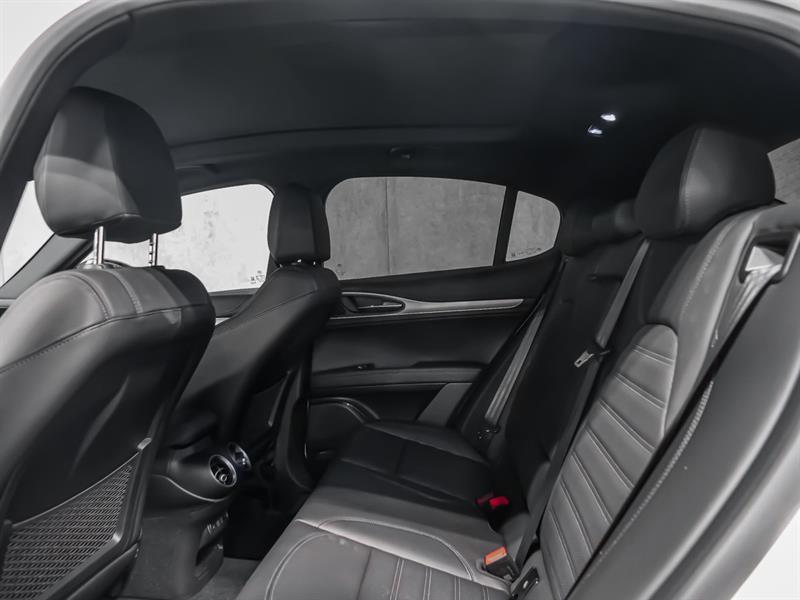alfa romeo Stelvio 2025 - 22