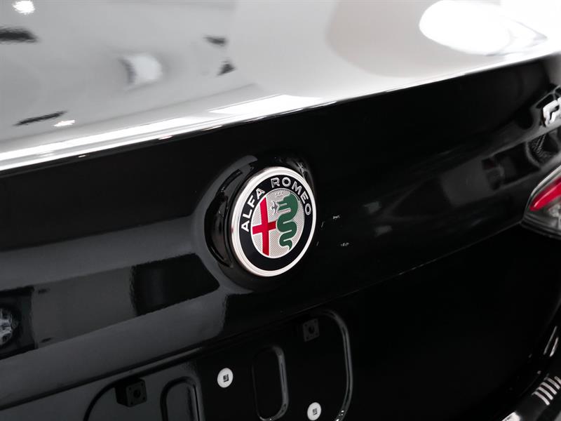alfa romeo Giulia 2026 - 8