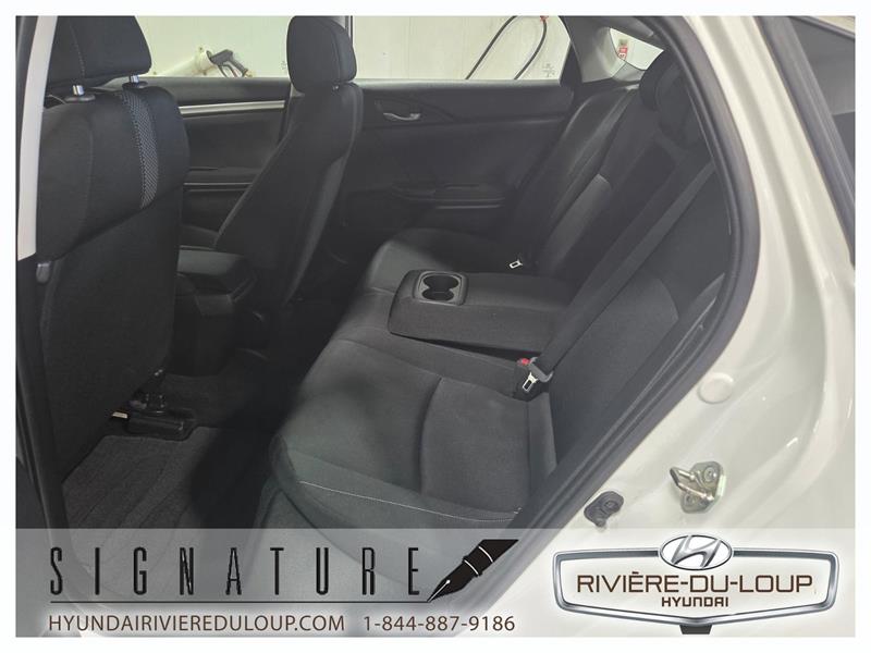 honda Civic Sedan 2019 - 11