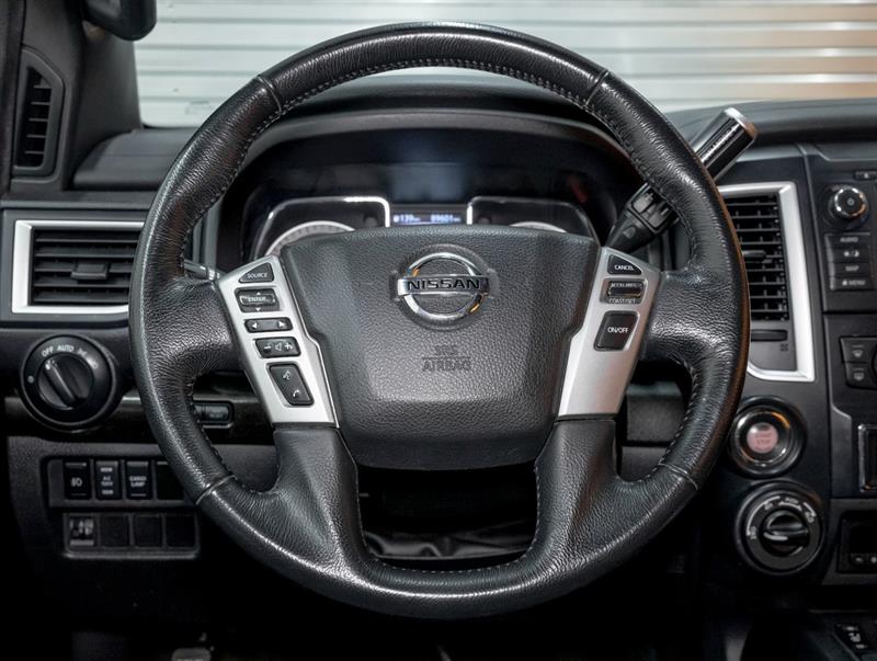 nissan Titan 2019 - 12