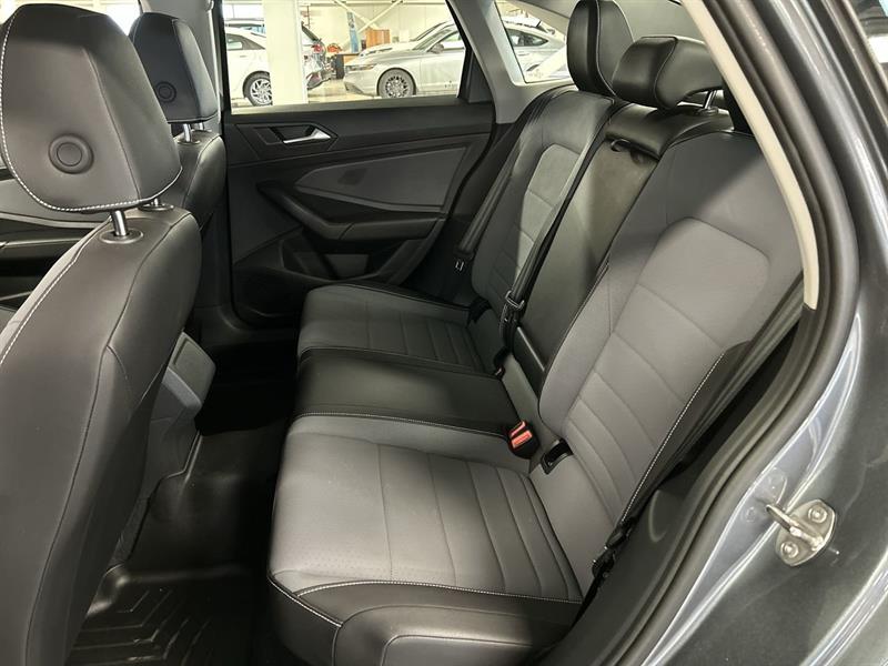 volkswagen Jetta 2025 - 32