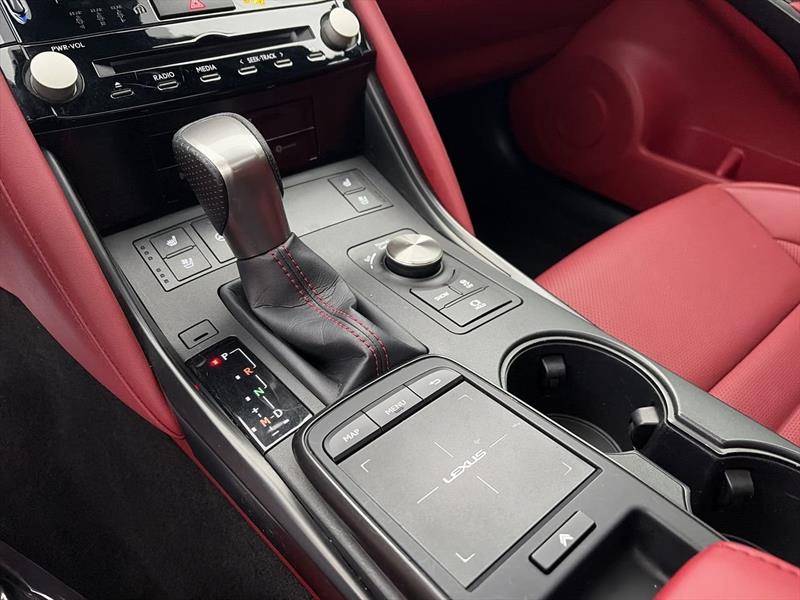 lexus IS 2022 - 28